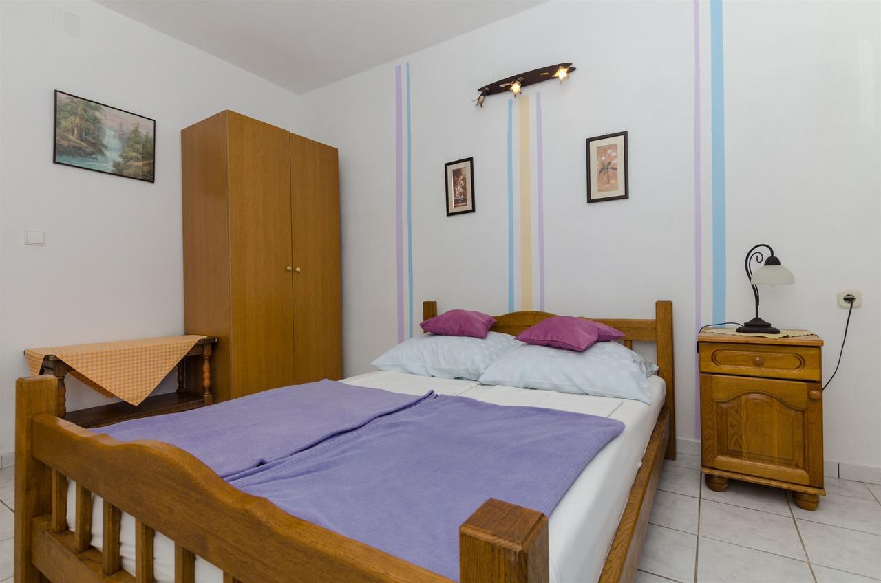 Apartments Ljubica Рогозница Екстериор снимка