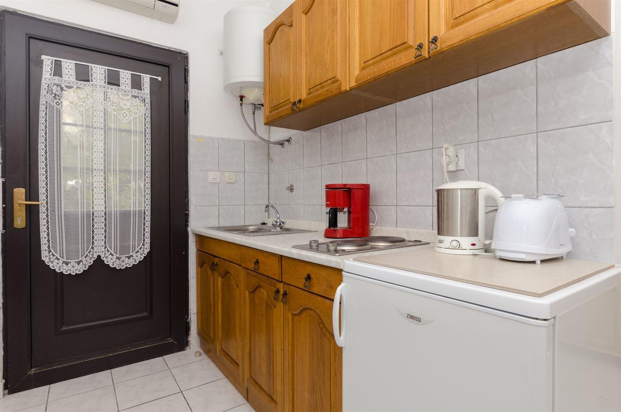 Apartments Ljubica Рогозница Екстериор снимка