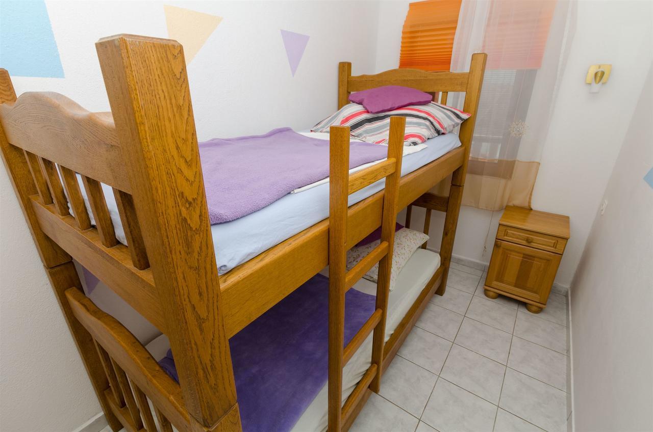 Apartments Ljubica Рогозница Екстериор снимка
