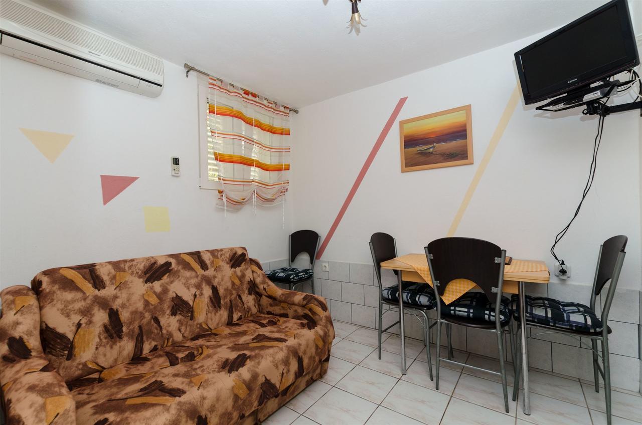 Apartments Ljubica Рогозница Екстериор снимка