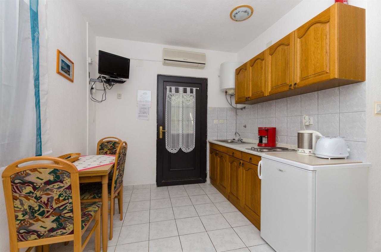 Apartments Ljubica Рогозница Екстериор снимка