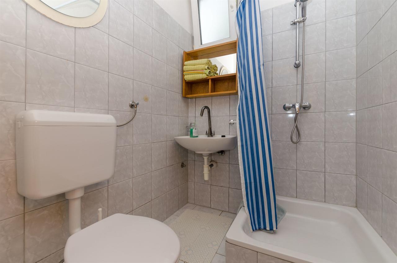 Apartments Ljubica Рогозница Екстериор снимка