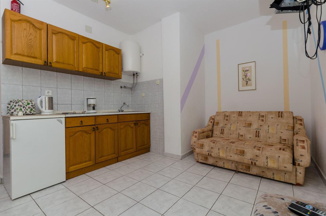 Apartments Ljubica Рогозница Екстериор снимка