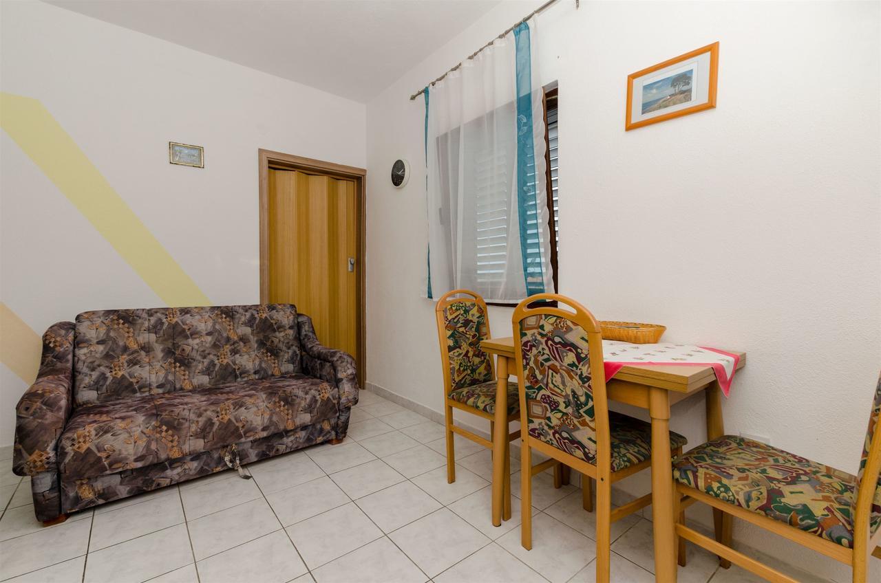 Apartments Ljubica Рогозница Екстериор снимка