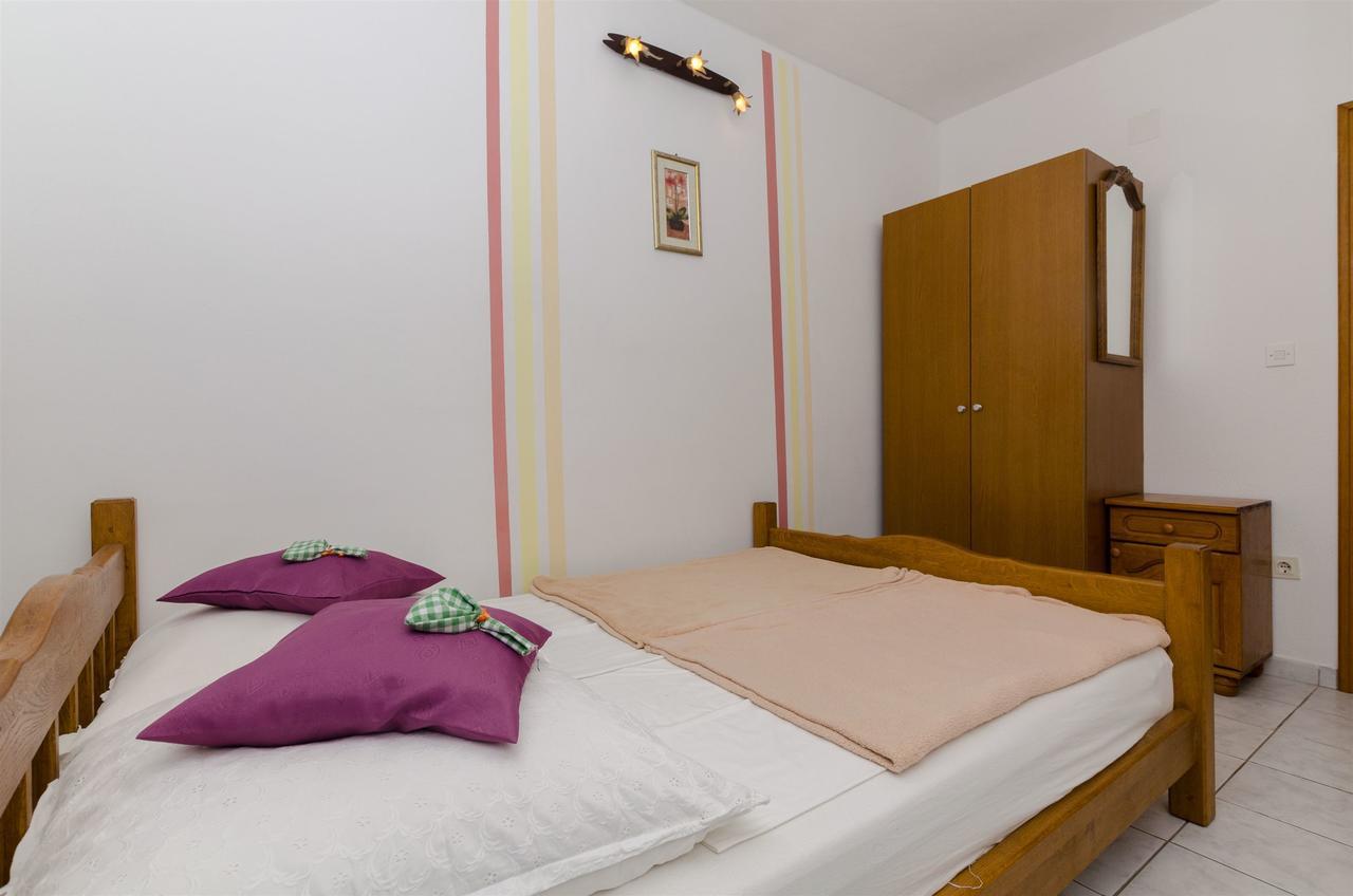 Apartments Ljubica Рогозница Екстериор снимка